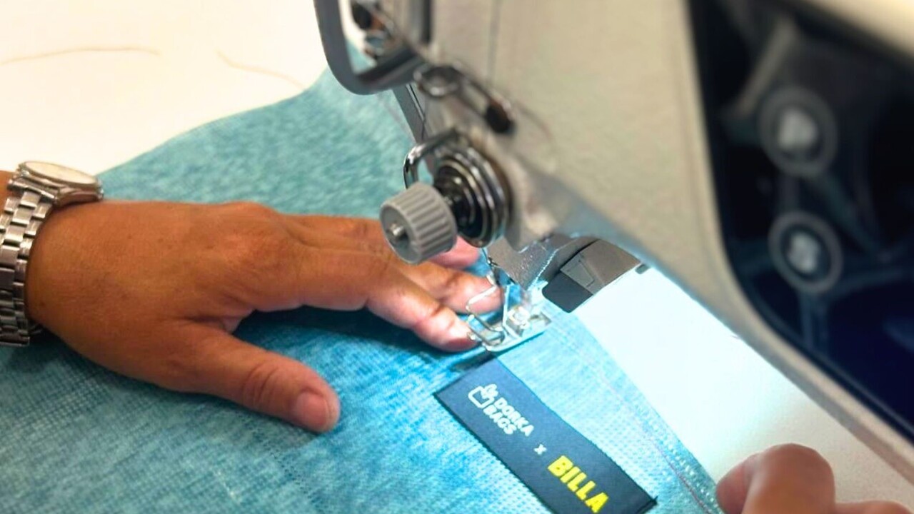 thumbnail_Dorka Bags x BILLA_výroba upcyklovaných tašiek – kópia.jpg