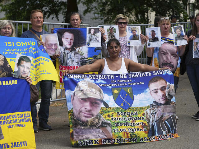 Rusko a Ukrajina si vymenili stovky vojnových zajatcov. Vraciame našich ľudí domov, vyhlásil Zelenskyj