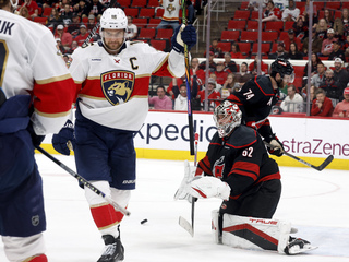 nhl panthers hurricanes.jpg