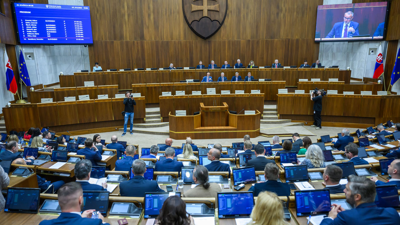 parlament nr sr nrsr