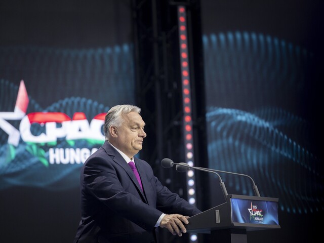 Orbán nazval Fica „najtvrdším z nás všetkých“. Prežil päť guliek a je späť, jeho návrat vraj nemá v Európe obdobu
