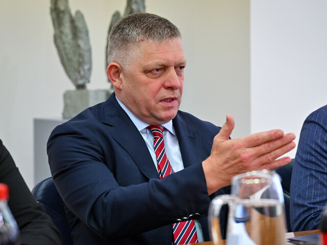 Nevenujeme sa tomu, prečo Zdechovský prišiel. Fico podľa politológa odpútava pozornosť a mobilizuje voličov