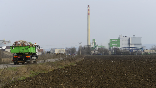 spaľovňa odpad komín 