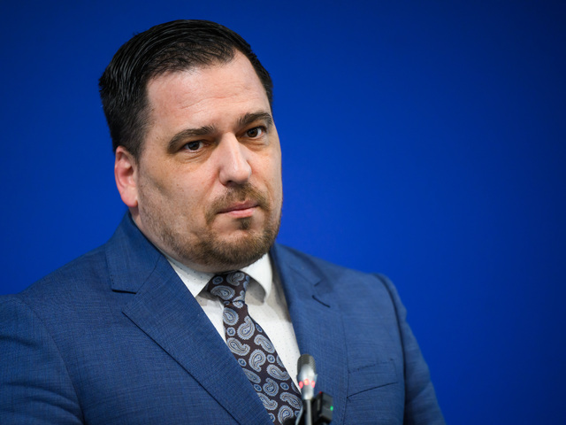 Nie som žiadny vrah, odkázal Zdechovský Ficovi a požiadal o policajnú ochranu. Reagoval aj Pellegrini