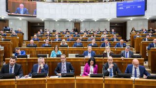 parlament narodna rada poslanci