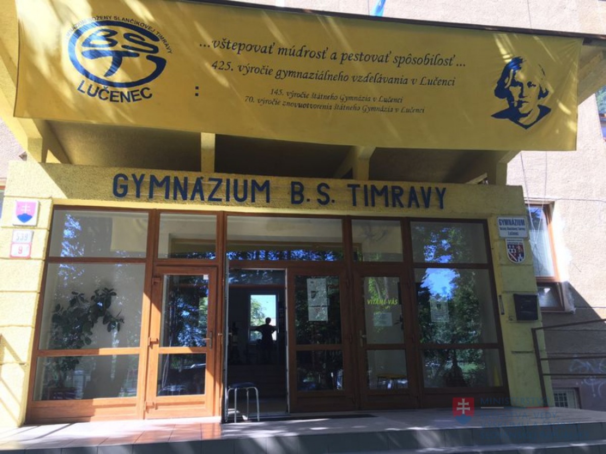 Gymnázium Boženy Slančíkovej Timravy, Lučenec