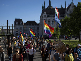 Pride vlajka duhova budapest