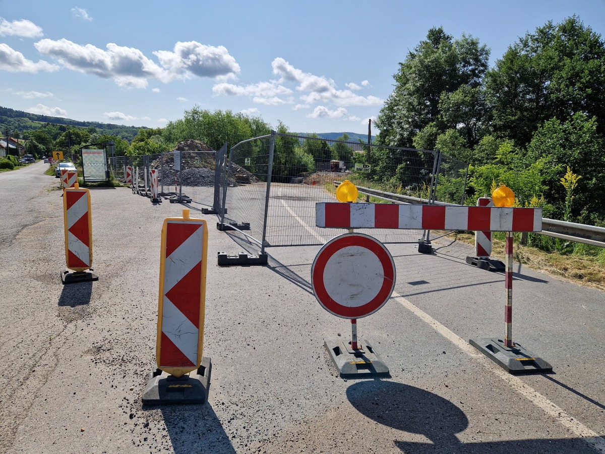 Zbúraný most v Hnúšti