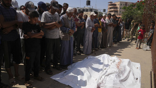 Pri centre humanitárnej pomoci v Pásme Gazy sa strieľalo. Útok izraelských milícií si vyžiadal 14 obetí