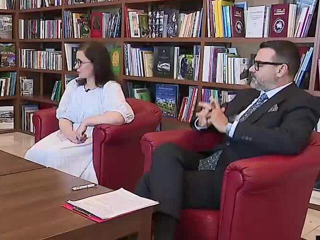 Politici o ústave, prezidentovi a obrane