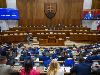 parlament NR SR