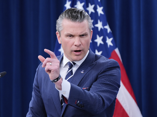Americká ponorka potopila iránsku loď pri Srí Lanke. Prvý takýto zásah od druhej svetovej vojny, tvrdí Hegseth