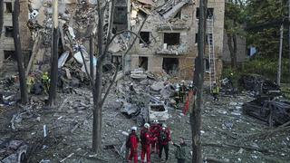 zasiahnutá budova.jpg