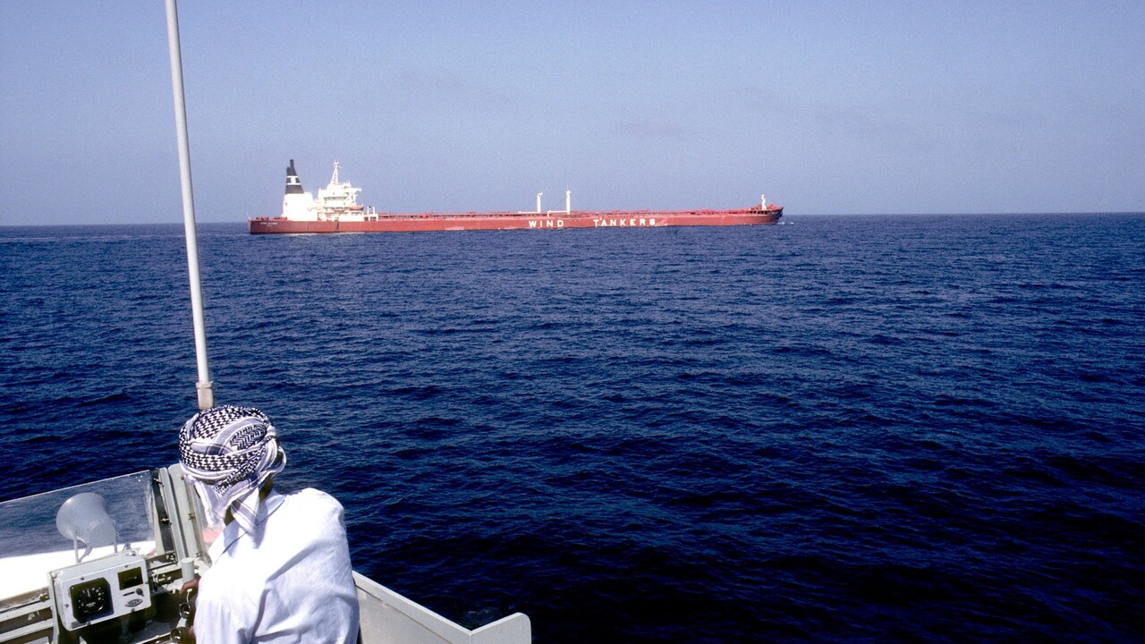 Hormuzský prieliv Hormuz