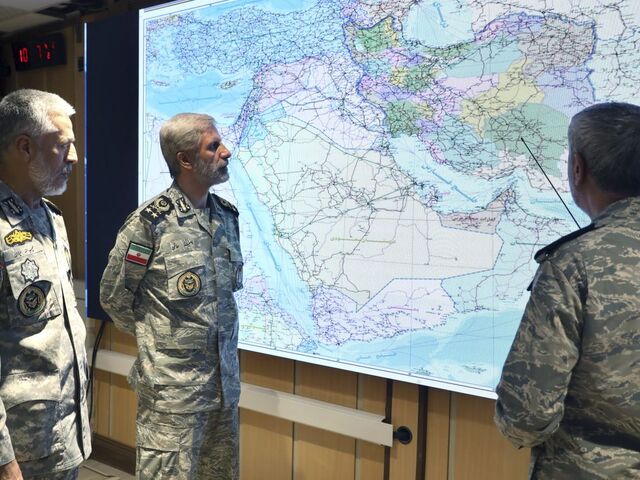Analytik pre ta3: Irán riskuje uzavretím Hormuzu vlastný zánik, útok na základne USA by bola samovražda