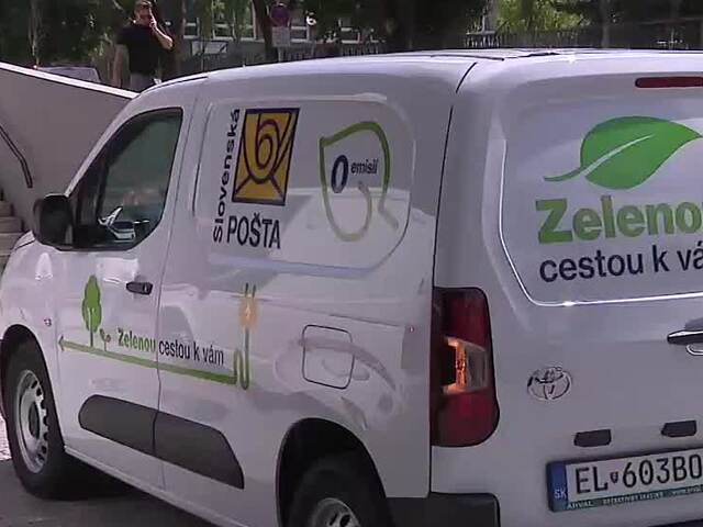 Elektromobily znižujú emisie aj hlučnosť, uvedomuje si to aj Slovenská pošta. Takto vyzerá ich využitie v praxi
