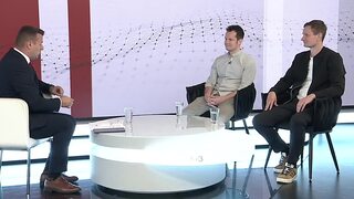 Zmena ústavy sa odkladá na jeseň / Aký vplyv majú alternatívne médiá?