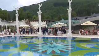 Tlieskala by aj Afrodita. Kúpele Rajecké Teplice odštartovali letnú sezónu naozaj veľkolepo