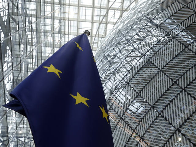 Zákaz ruskej ropy sa odkladá pre geopolitické napätie. Eurokomisia mení termín predloženia návrhu