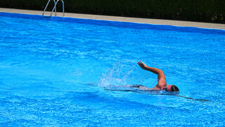 Tragédia spustila celoslovenské kontroly. Hygienici preverujú bazény aj jazerá, hľadajú neviditeľné riziko