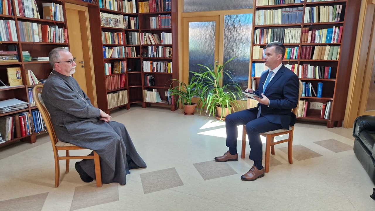 arcibiskup vasiľ.JPG