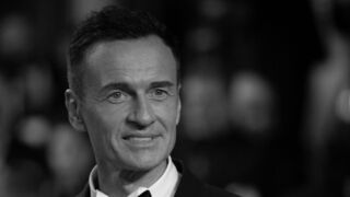 Vo veku 56 rokov zomrel herec Julian McMahon. Známy bol z Fantastickej štvorky aj seriálu Čarodejnice