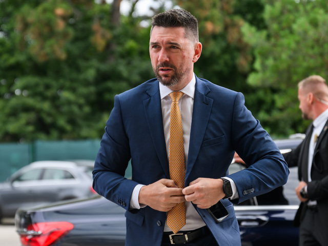 Za utratený dobytok Takáč ponúka miliónové odškodné.  Cieli na farmy zasiahnuté slintačkou