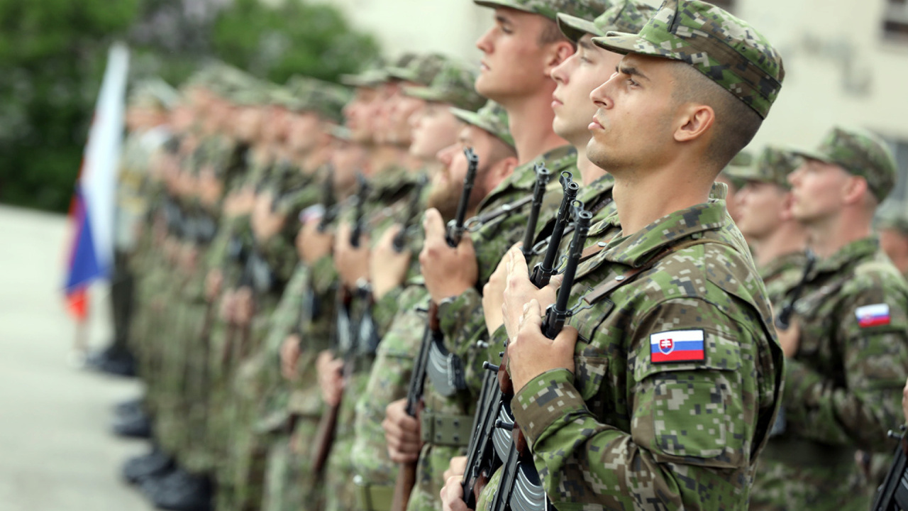 vojaci vojak armáda obranná sila