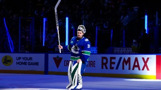 NHL: Vancouver vymenil brankára Šilovsa do Pittsburghu. Penguins ho získali výmenou za Stillmana a draftový výber z roku 2027