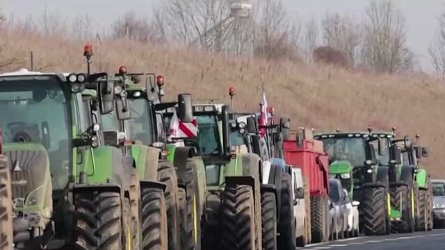 LED-cela-FARMARI-PROTEST-MO