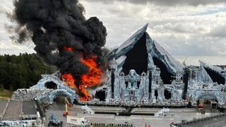 VIDEO: Tomorrowland zachvátil požiar len dva dni pred štartom. Plamene pohltili hlavné pódium