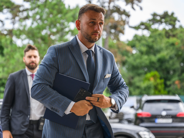 Šutaj Eštok kritizuje českú tajnú službu za zmienku o ruskej stope v kauze vyhrážok školám. Dôkazy podľa neho chýbajú