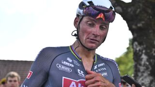 Van der Poel náhle končí na Tour de France. Majstra sveta pred Mont Ventoux vyradila choroba