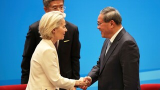 Čína a EÚ sa na samite v Pekingu dohodli na lepšej spolupráci v oblasti klímy. EÚ tiež žiada o tlak na Rusko kvôli prímeriu