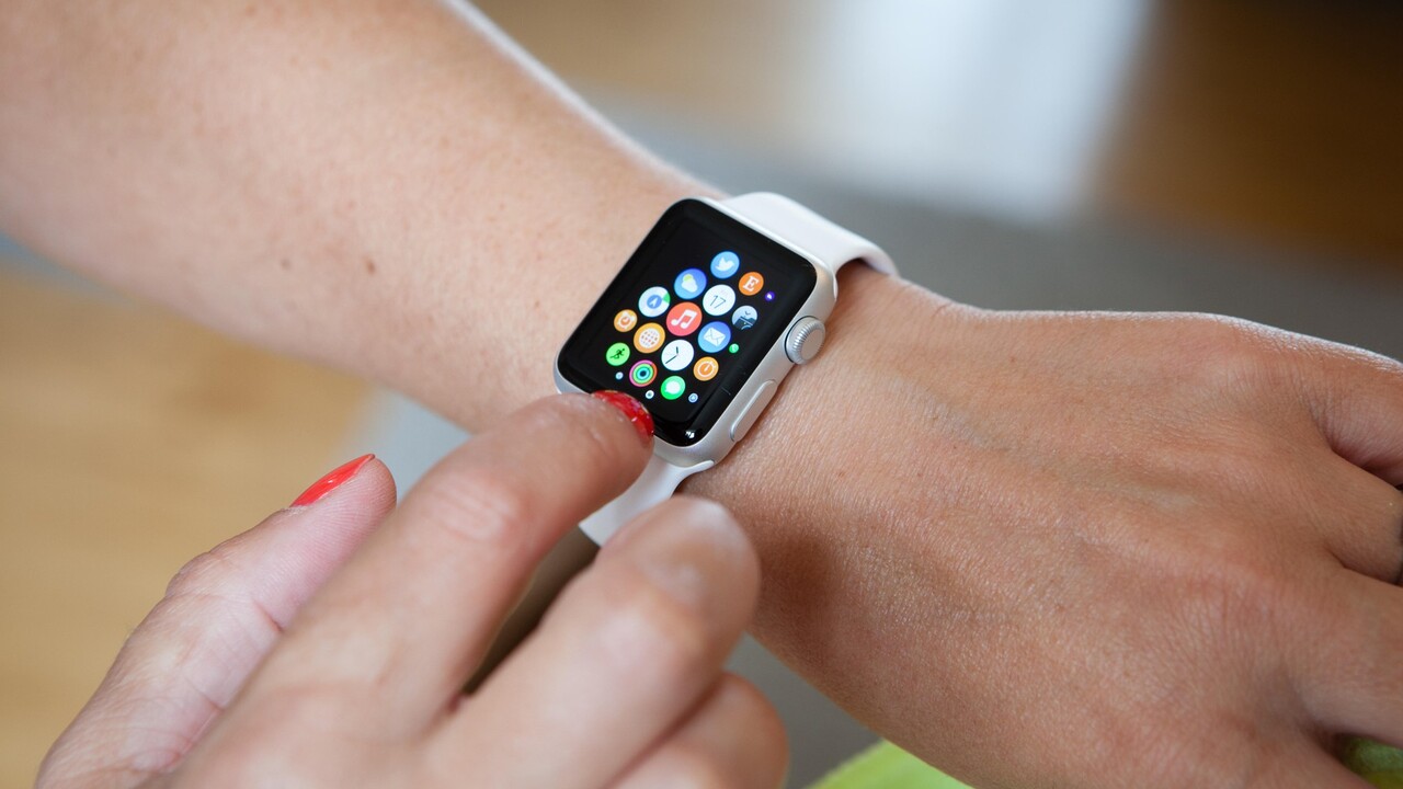 apple smart watch hodinky