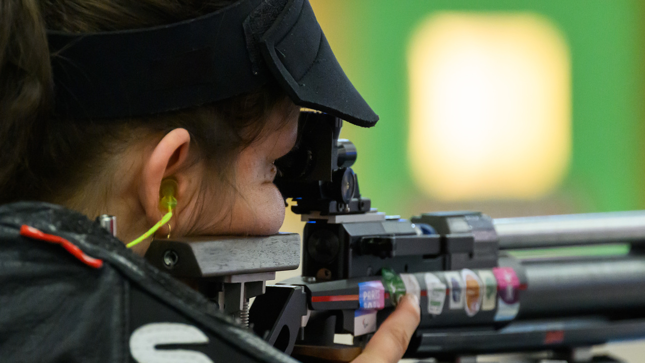 streľba, strelkyňa