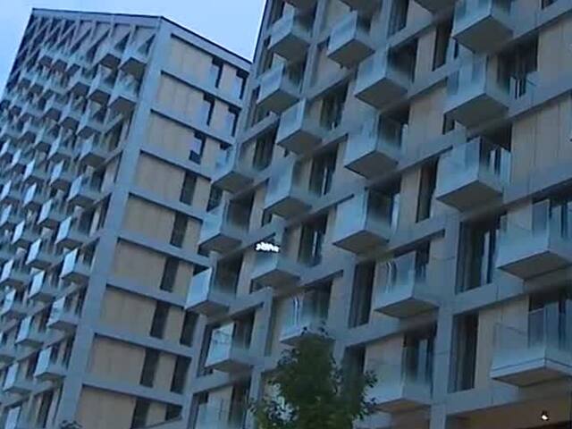 Bratislava má nový architektonický šperk. Do luxusnej stavby sa sťahujú herci aj športovci