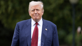 Jadrové ponorky sú naozaj bližšie k Rusku. Trump si podal Medvedeva za jeho „drzé ústa“