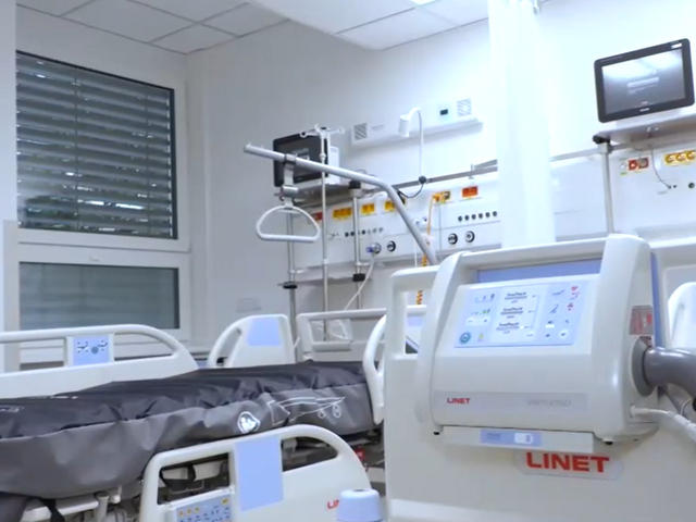 V Považskej Bystrici otvorili zmodernizované oddelenia. Miliónová investícia prinesie viac lôžok a špičkovú techniku