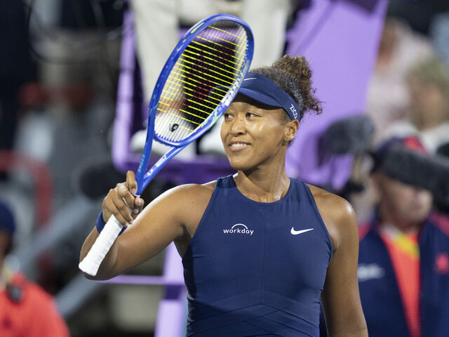 Tausonová a Osaková hladko zdolali svoje súperky. Postupujú do semifinále na WTA 1000 v Montreale
