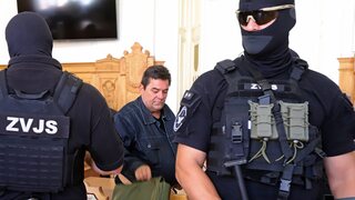 Tretí proces v kauze vraždy Kuciaka sa začne už v pondelok. Pred súd opäť predstúpia Kočner a Zsuzsová