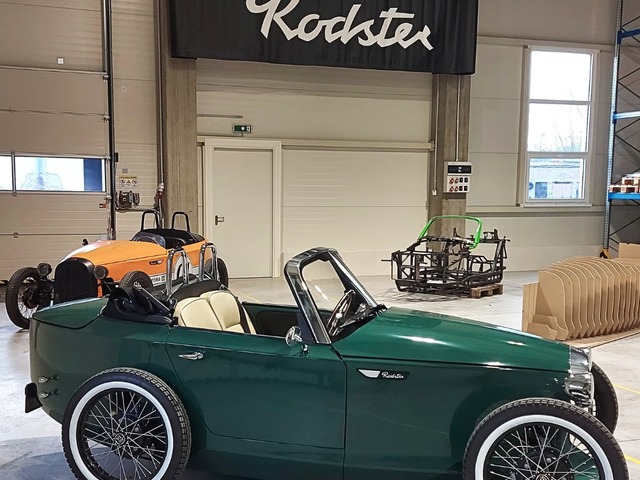 Automobilka sa nevzdáva. Patak Motors chce zachrániť výrobu retro áut vo Fiľakove, vládu žiada o pomoc