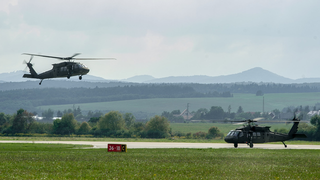 Black Hawk vrtuľník Sliač