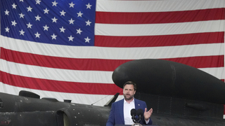 USA nebudú Ukrajine vnucovať dohodu s Ruskom. Vance uistil Zelenského, že s Moskvou nebudú rokovať bez účasti Kyjeva