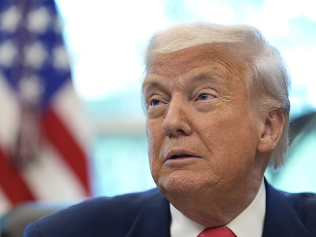 Trump vyzval na trestné stíhanie Sorosa a jeho "skupiny psychopatov". Obviňuje ich zo zločineckých praktík