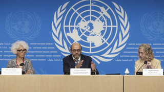 Švajčiarsko Ženeva rokovania plasty