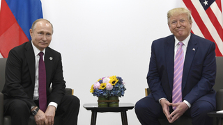 Trump a Putin sa nestretávajú prvýkrát. Ako sa ich cesty na politickej scéne krížili v minulosti?