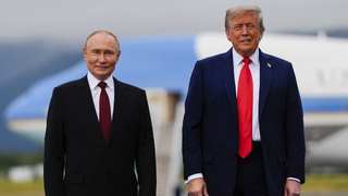 Trump telefonoval s Putinom. Obaja prezidenti sa stretnú za slovenskými hranicami