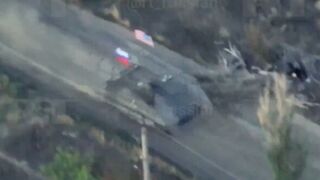 tank USA Rusko vlajky