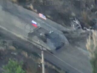 tank USA Rusko vlajky